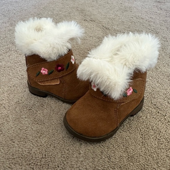 Girls MIA boots 2c - Picture 1 of 4